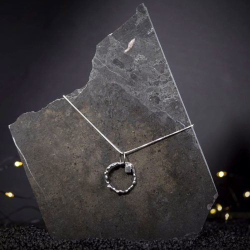 colier contemporan anitchizat handmade