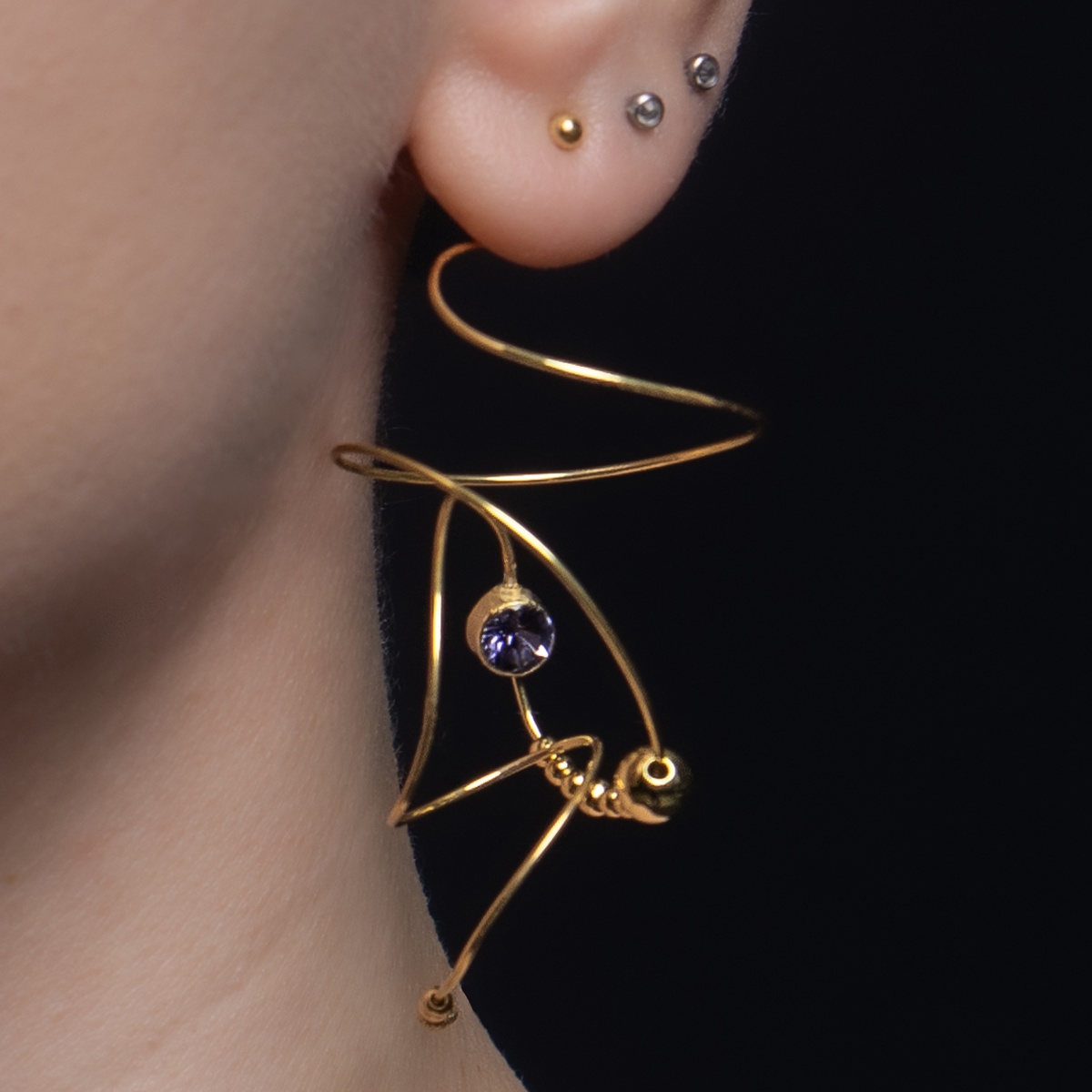 cercei lungi aur piatra iolit